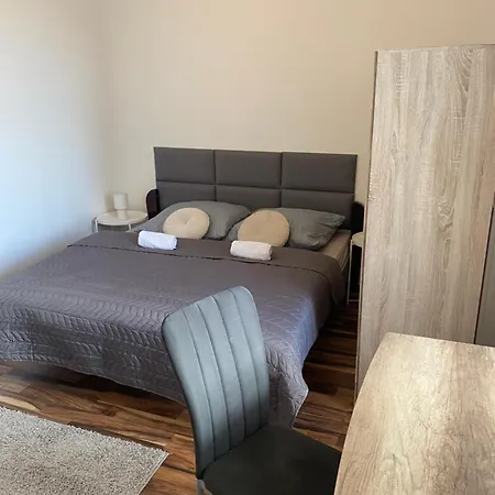 V Novostavbe * Bratislava